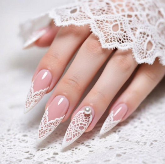 White Lace French Tip